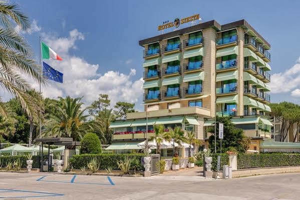 Hotel Siesta Lido di Camaiore Exterior photo